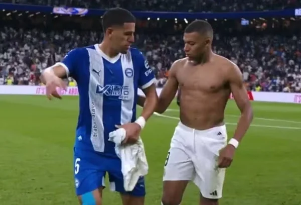 Foto colorida de Mbappé, do Real Madrid - Metrópoles