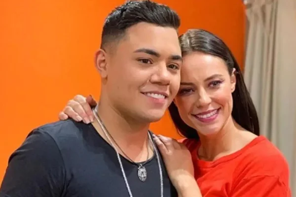Felipe Araújo e Paolla Oliveira