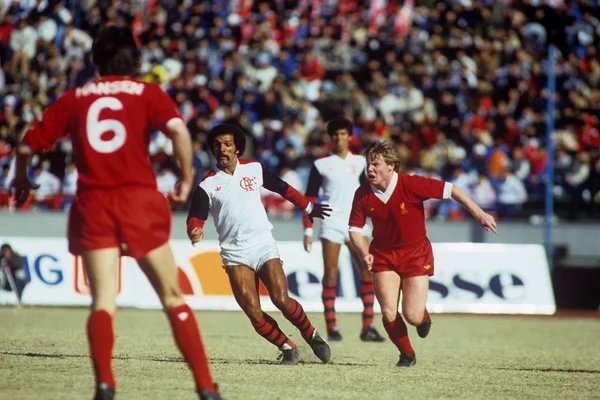 Brasileiros levam vantagem contra ingleses no Mundial de Clubes