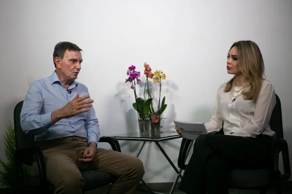Marcelo Crivella em entrevista para Rachel Sheherazade