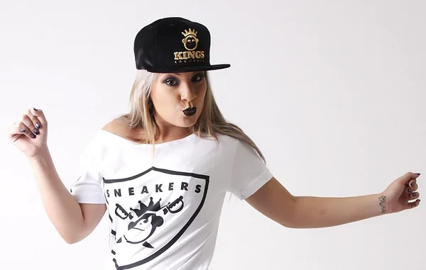 Funkeira brasiliense MC Jenny venceu preconceitos para se consolidar