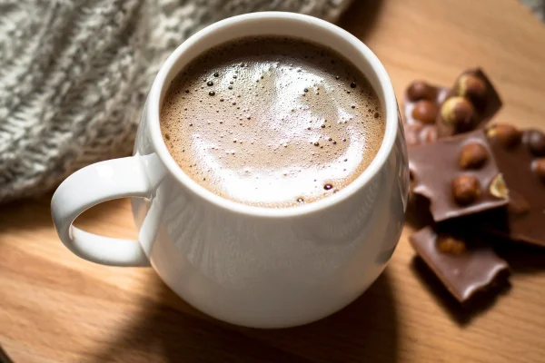 Xícara de chocolate quente
