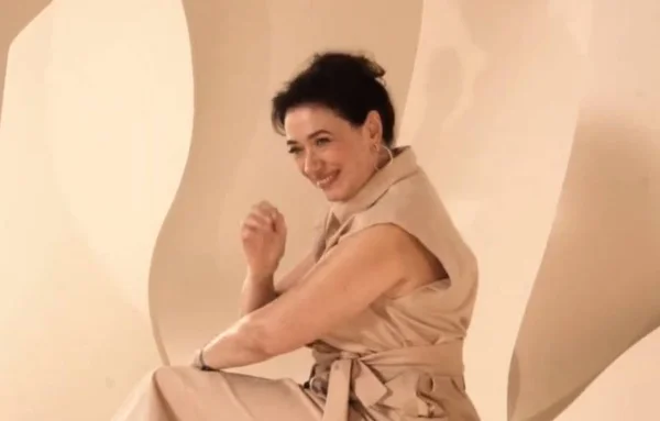 Lilia Cabral protagoniza nova campanha da Usaflex