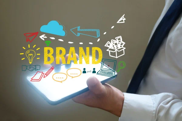 Como as marcas se destacam no cenário competitivo com brandformance?