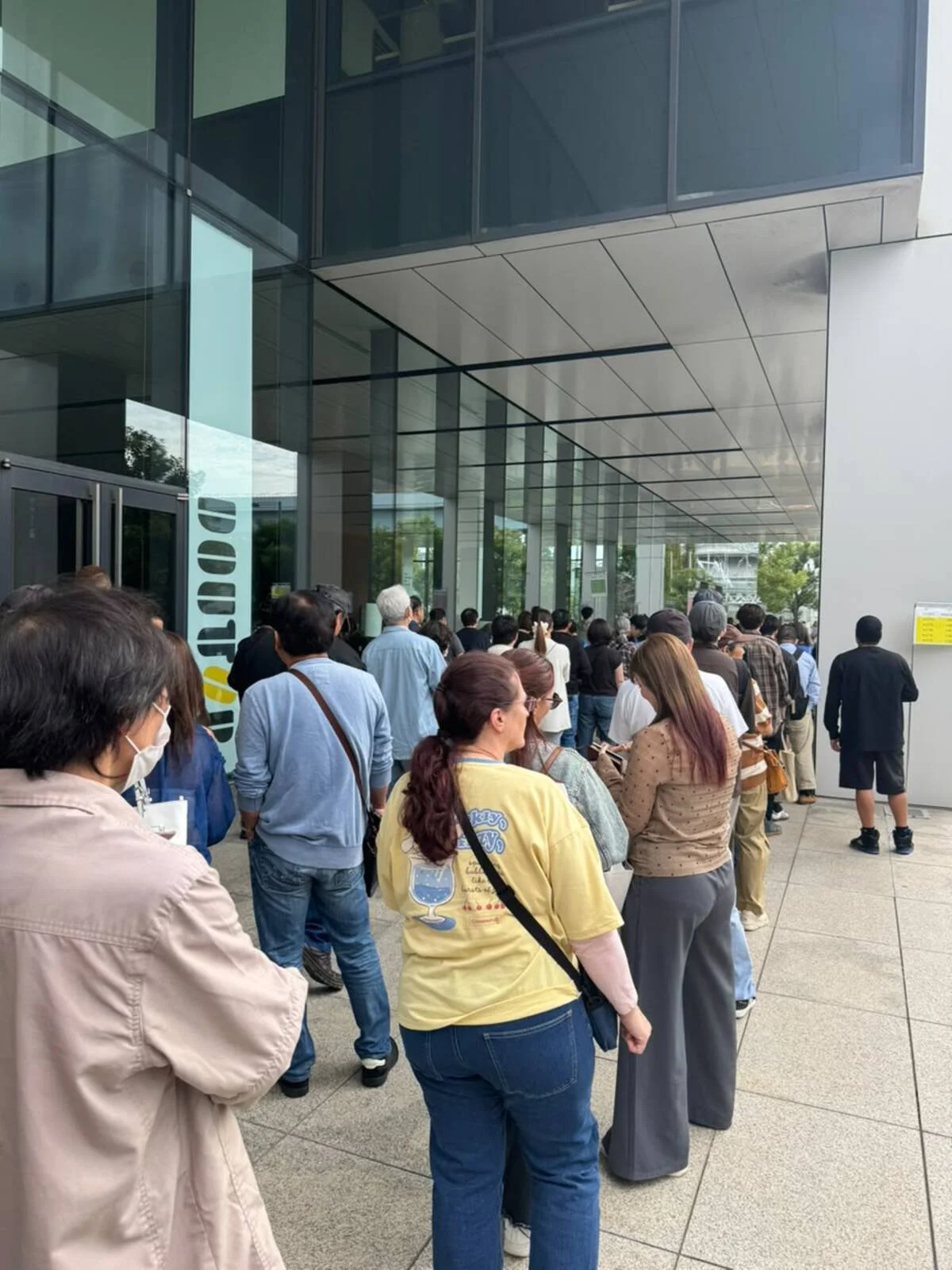 Fora do Brasil, quem transferiu o título para o exterior vota apenas para presidente e vice-presidente da República Fora do Brasil, quem transferiu o título para o exterior vota apenas para presidente e vice-presidente da República