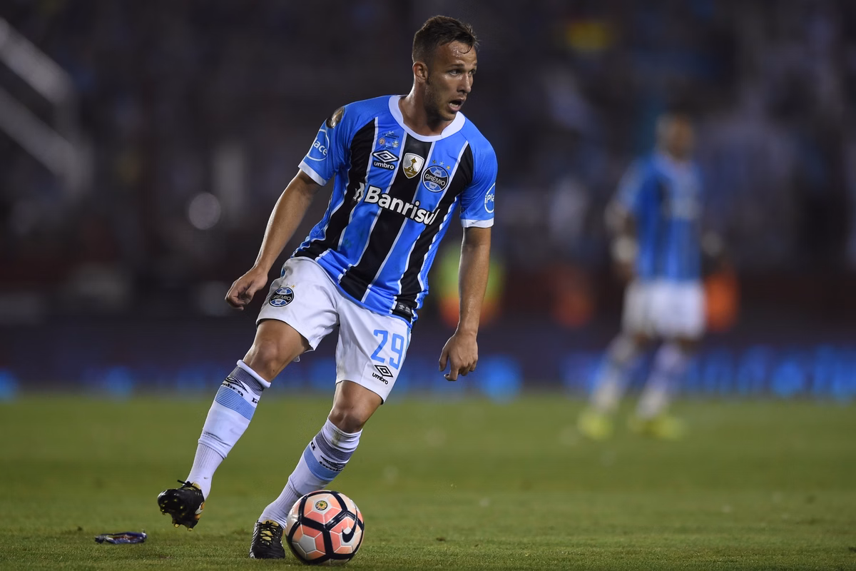 Foto colorida de Arthur Melo, em 2017, pelo Grêmio - Metrópoles