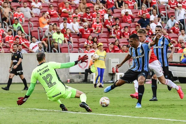 Diego Souza define, Grêmio bate o Inter e vai à final no Gaúcho