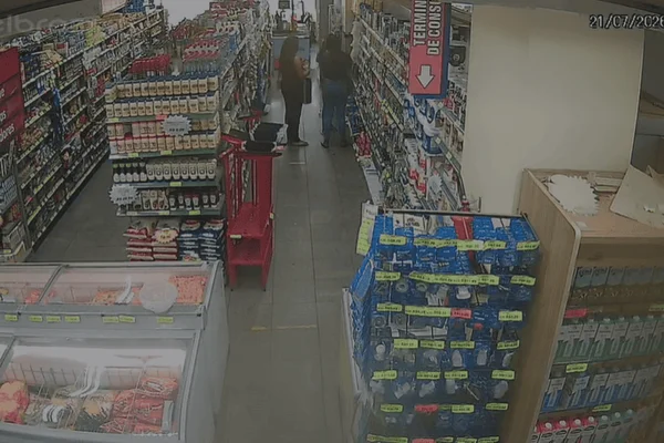 Imagem colorida de furto em mercado