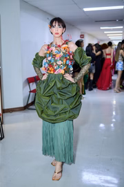 Vestido verde com flores