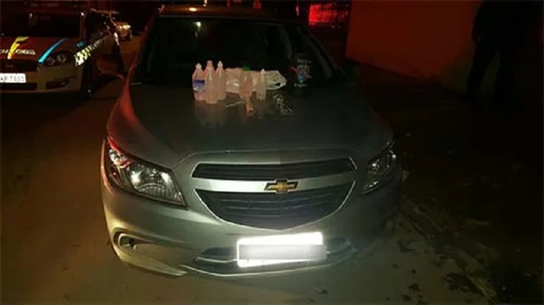 PM recupera veículo roubado e apreende drogas em Ceilândia