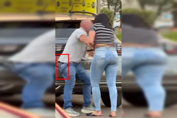 "Alguém chame a polícia", suplicou homem que levou "coça" de mulher