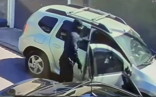imagem colorida mulher atingida mais de 10 tiros rio