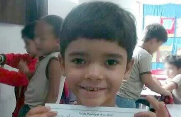Menino morre após ter pescoço ferido por linha de pipa com cerol
