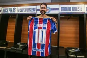 Everton Ribeiro é apresentado no Bahia