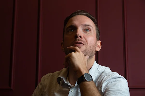 Pesquisa leva partido Novo a comparar candidato em São Paulo a Zema