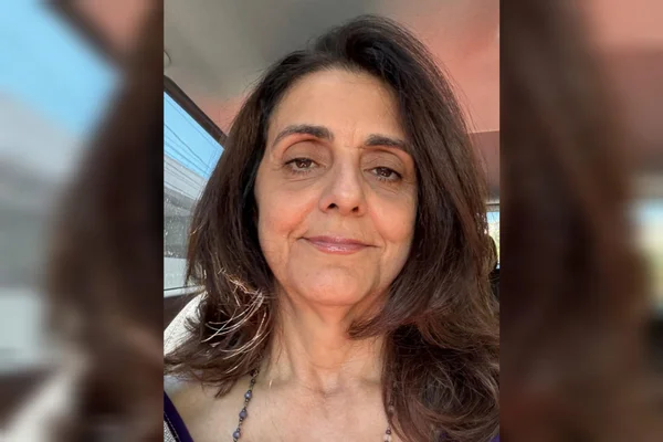 Mulher que perdeu pai para câncer de intestino tira 35 cm do órgão Tereza Gomes câncer de intestino colonoscopia 3