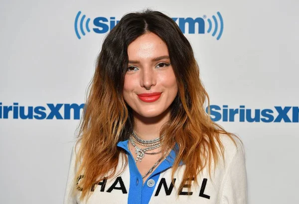 Ex-atriz da Disney, Bella Thorne dirige filme pornô para site adulto