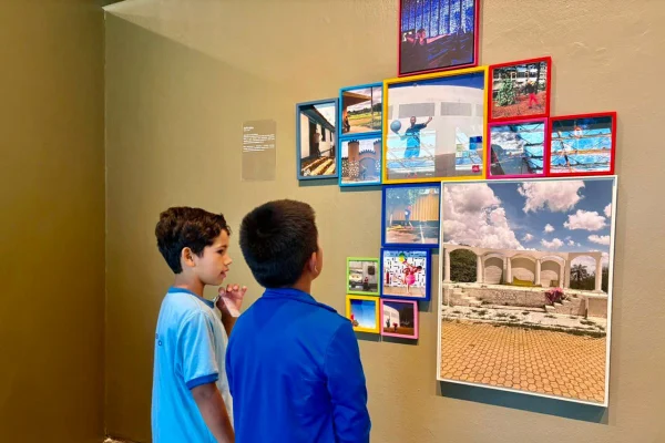Constelações Contemporâneas troca algoritmos por descobertas no acaso - destaque galeria Constelações Contemporâneas troca algoritmos por descobertas no acaso - destaque galeria
