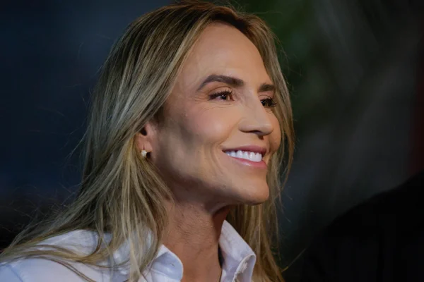 Igape: Celina lidera com 41,1%, Arruda tem 15,7% e Grass soma 14% - destaque galeria