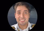O piloto Danilo Santos Romano