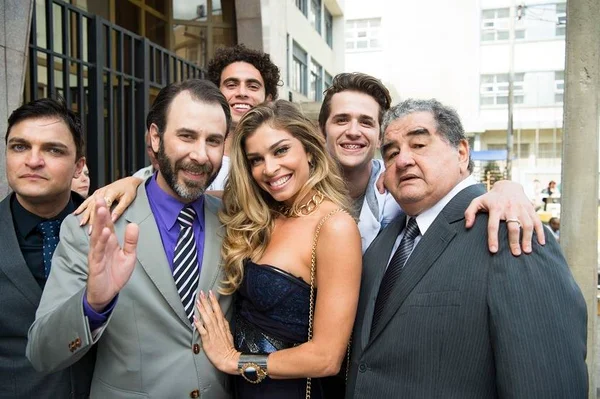 Grazi Massafera arrasa em “A Lei do Amor” no papel da biscate Luciane