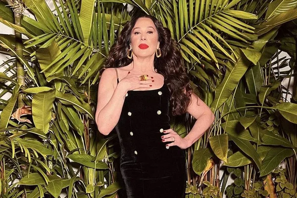 Foto colorida de Claudia Raia
