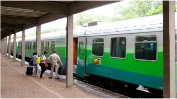Chuva faz trem que vai de Minas ao Espírito Santo suspender viagens