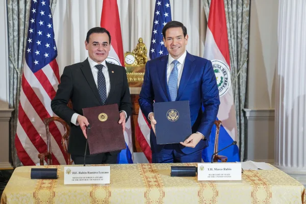 Imagem colorida de ministro do Paraguai e Marco Rubio - Metrópoles
