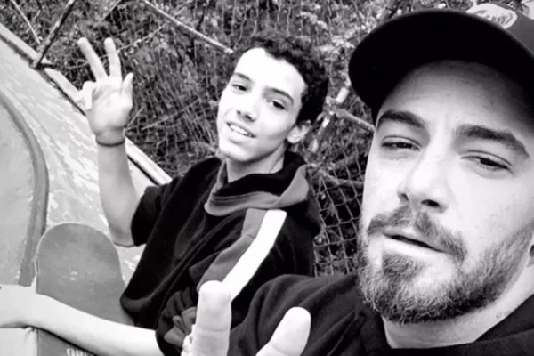 Felipe Titto se declara no aniversário de 17 anos do filho: “Te amo”