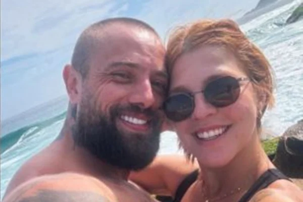 Rafael Cardoso e a psicóloga Carol Ferraz anunciam fim do casamento