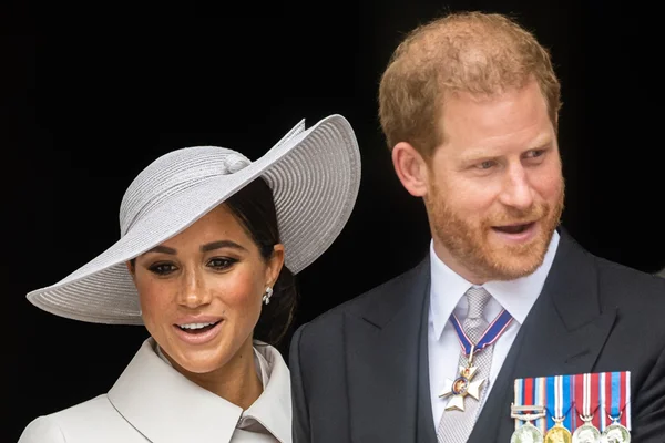 LONDON, ENGLAND - JUNE 03: Meghan, Duchess of Sussex and Prince Harry, Duke of Sussex attend the National Service of Thanksgiving at St Paul's Cathedral on June 03, 2022 in London, England. The Platinum Jubilee of Elizabeth II is being celebrated from June 2 to June 5, 2022, in the UK and Commonwealth to mark the 70th anniversary of the accession of Queen Elizabeth II on 6 February 1952. on June 03, 2022 in London, England. The Platinum Jubilee of Elizabeth II is being celebrated from June 2 to June 5, 2022, in the UK and Commonwealth to mark the 70th anniversary of the accession of Queen Elizabeth II on 6 February 1952. (Photo by Samir Hussein/WireImage,)