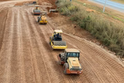 Construtora aterra bacias do sistema de drenagem em Ceilândia