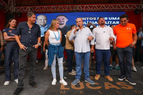 Ibaneis anuncia curso de subtenentes e turma de formação de praças