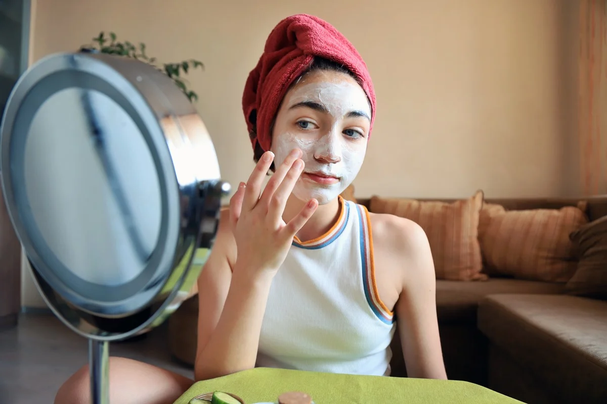 Uez 4 Fillable Pré-adolescentes podem seguir a mesma rotina de skincare que adultos?