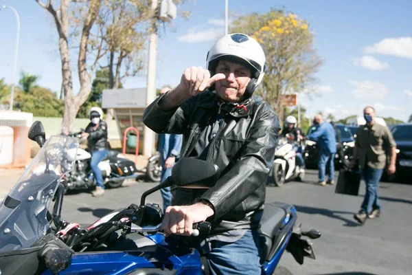 Jair Bolsonaro de moto