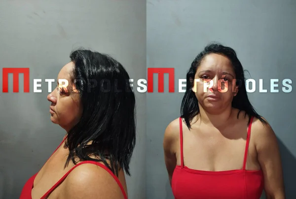 mulher presa