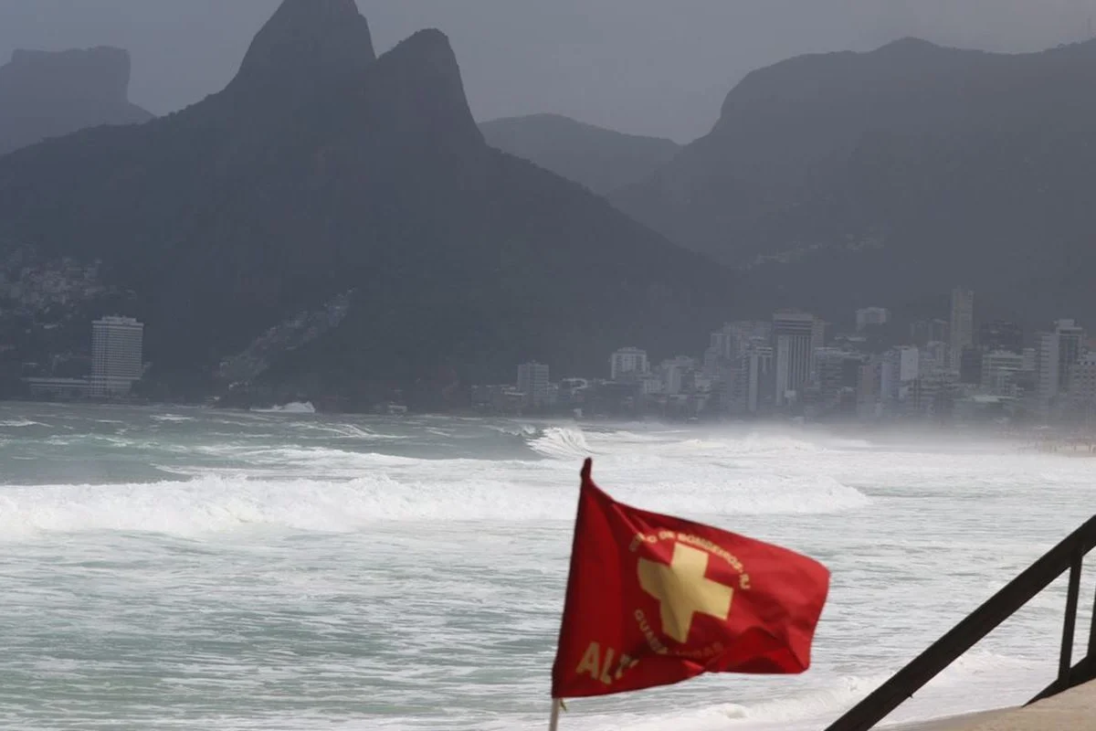 Ciclone-bomba: Rio instaura gabinete de crise para monitorar ventanias