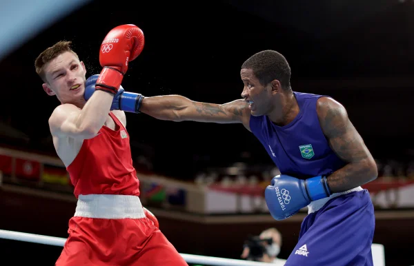 Wanderson de Oliveira vence no boxe e vai enfrentar cubano nas quartas em Tóquio