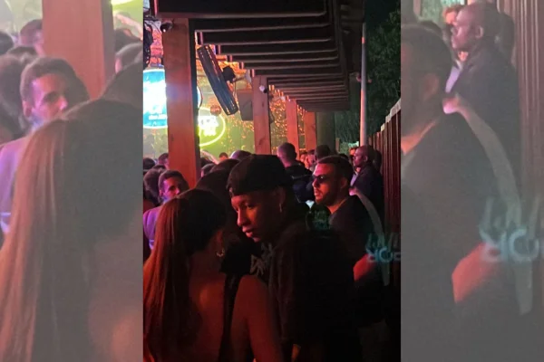 Imagem colorida de Gonzalo Plata em festa no Rio de Janeiro- Metrópoles