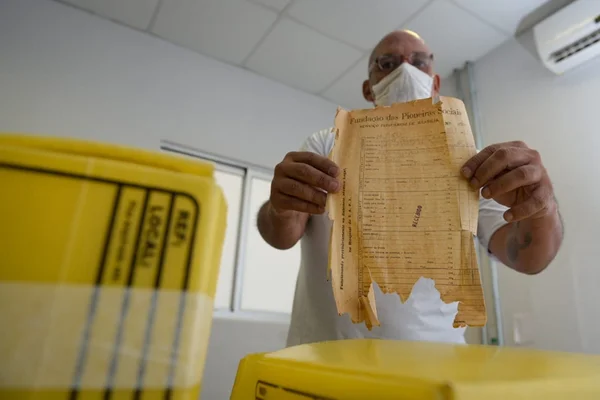 Sejus vai documentar 200 mil notas de serviços funerários no DF