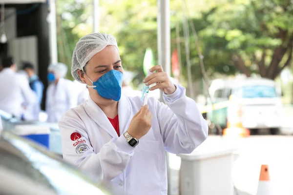 Veja postos de vacinação contra Covid no DF com baixo movimento