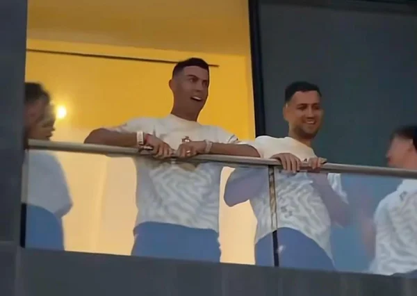 Print de um vídeo colorida de Cristiano Ronaldo - Metrópoles