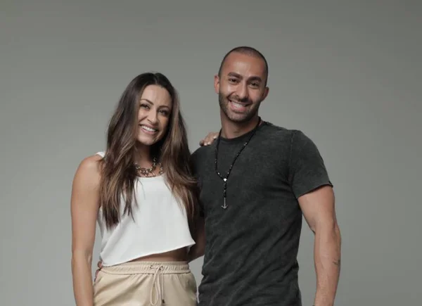Na foto estão o CEO da Be Factory Paulo Kazak e a co-ceo Fabiana Kazak
