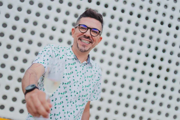Manu Santos comemora aniversário junto a amigos no B Hotel