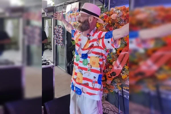 Veja vídeo de adeus de homem que organizou o próprio velório - destaque galeria Veja vídeo de adeus de homem que organizou o próprio velório - destaque galeria