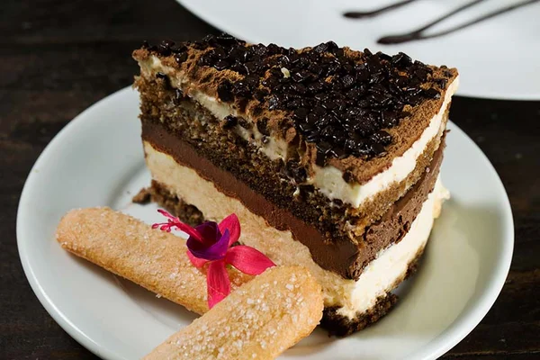 Villa Tevere incorpora torta de tiramisù ao cardápio da casa