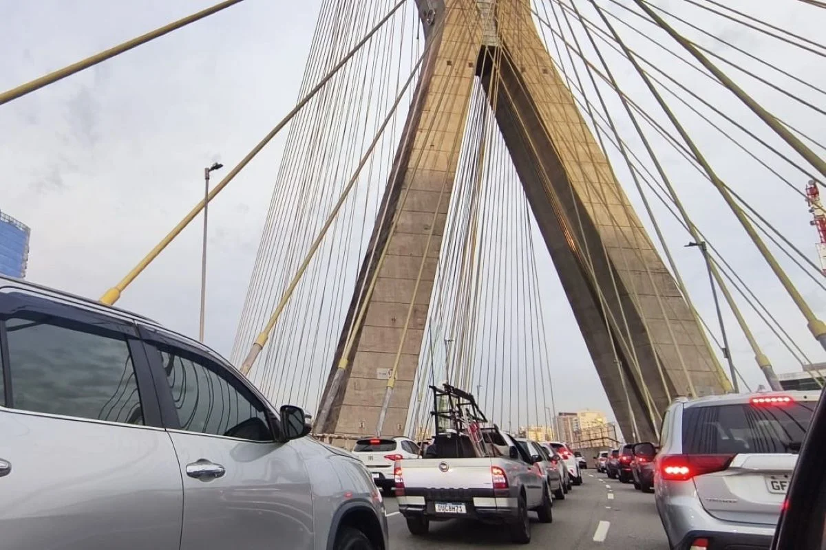 Trânsito em São Paulo Trânsito em São Paulo