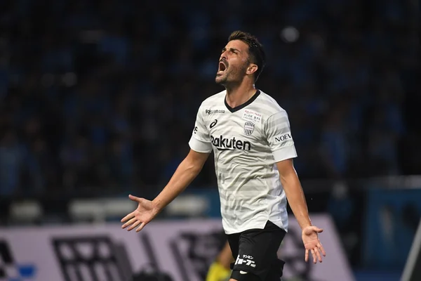 David Villa se aposenta: “Antes que o futebol me abandone”