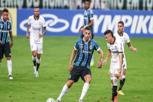 Corinthians segura o Grêmio e soma seu 1º ponto no Brasileirão 2020