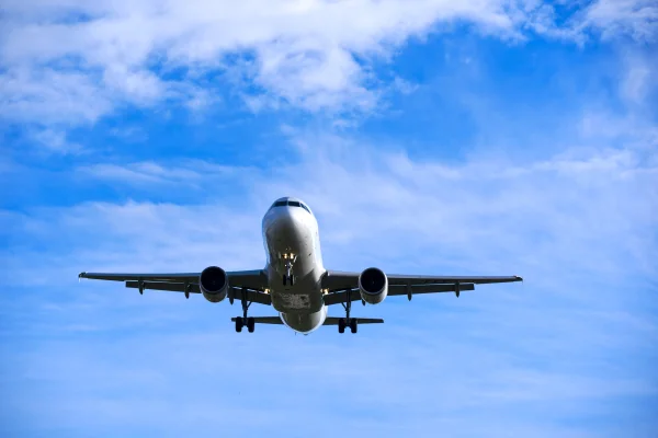 Imagem colorida de Airbus A320 - Metrópoles